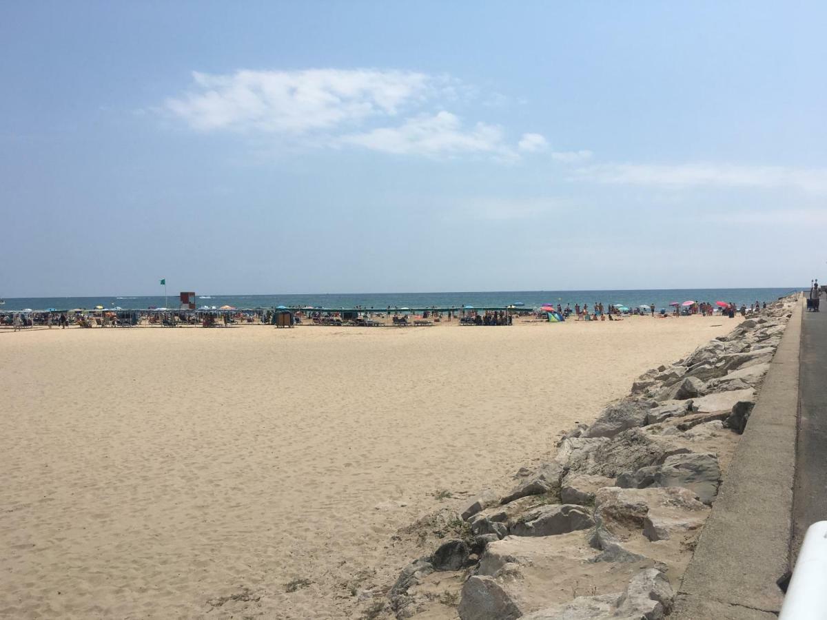 Club Nautic Leilighet Cambrils Eksteriør bilde